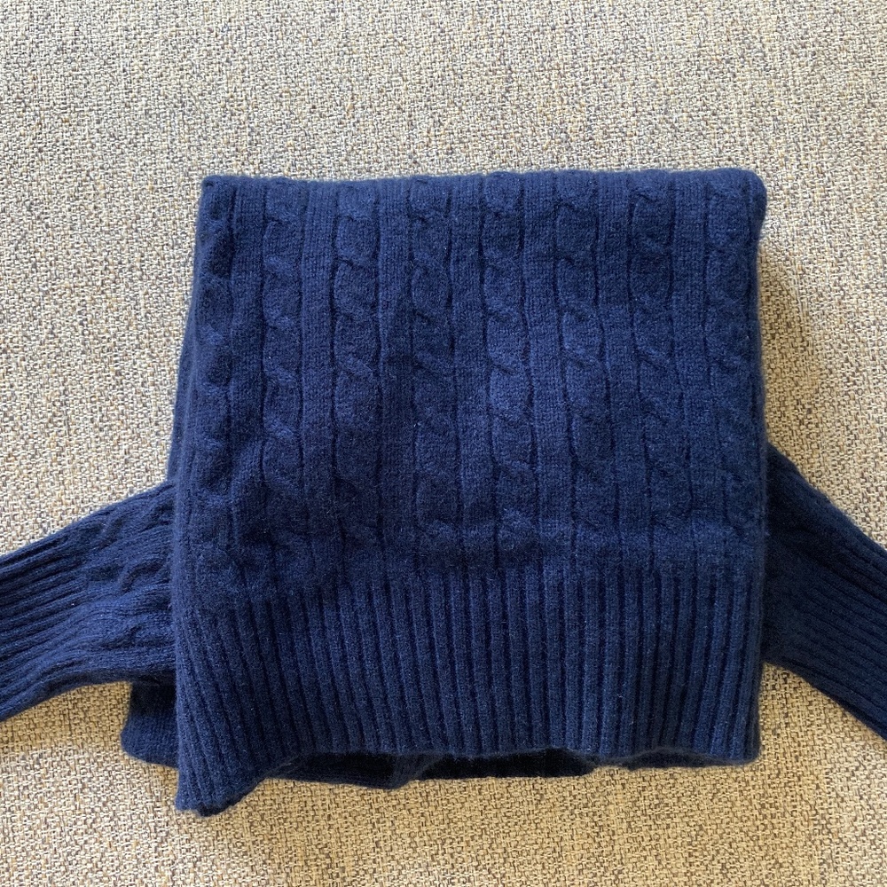 Ralph Lauren Cable-Knit Cashmere Sweater in NAVY - Picture 5 of 10